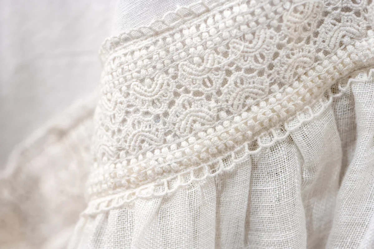 Скатерть с кружевной оборкой TIEPOLO A3567899BI — изображение 8