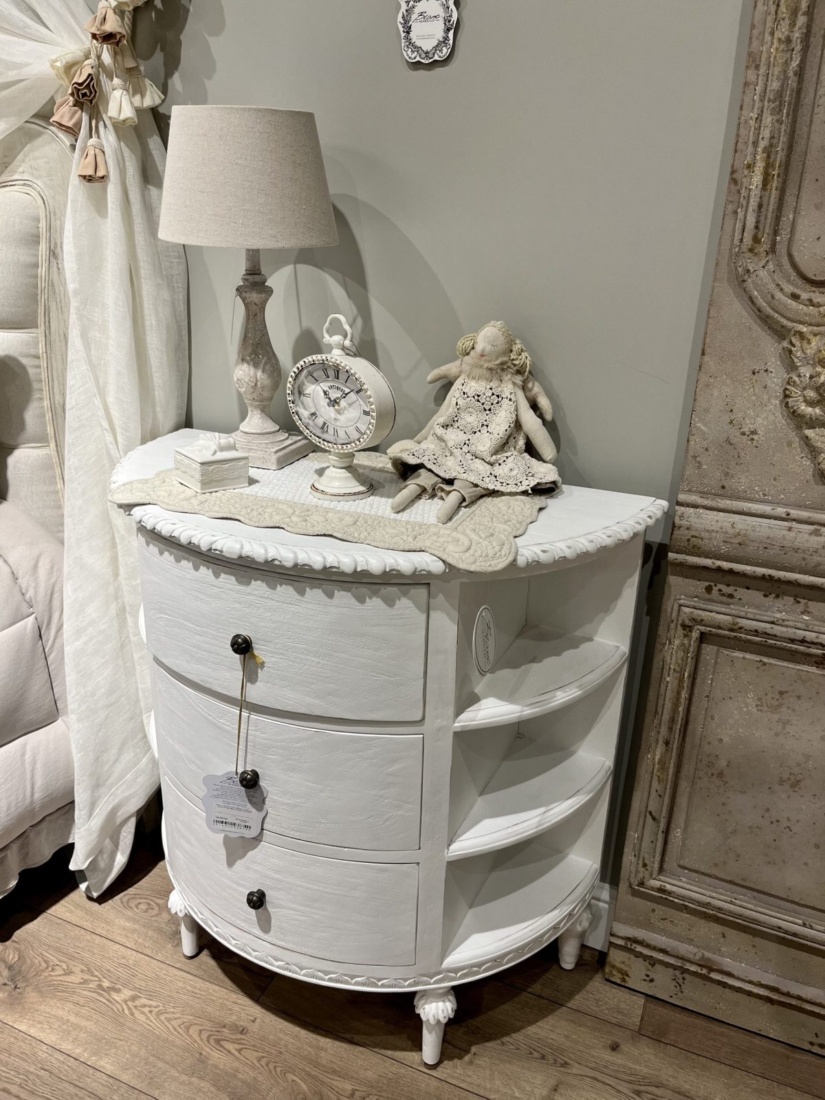 Комод с 3 ящиками NEW ROMANTIC A15520 — изображение 4