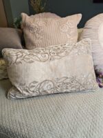 Подушка декоративная с вышивкой GRAN PARADISO A30983